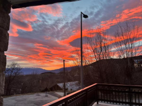Superbe terrasse, rénové, WIFI Font-Romeu-Odeillo-Via